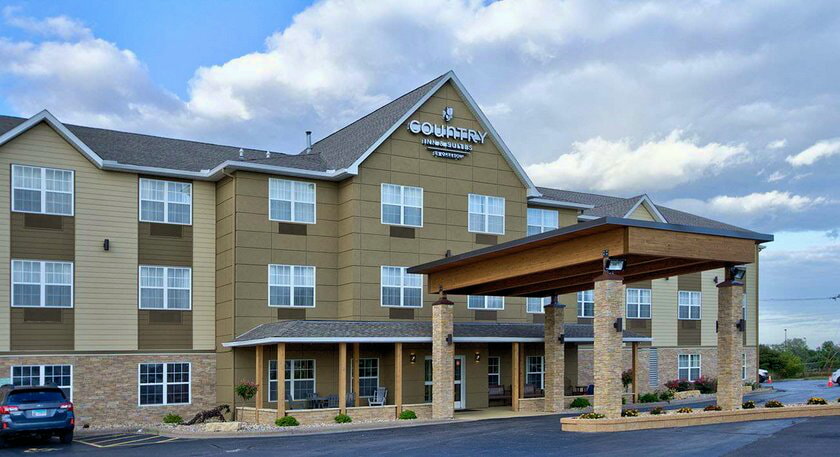 Country Inn & Suites by Radisson Moline Airport IL